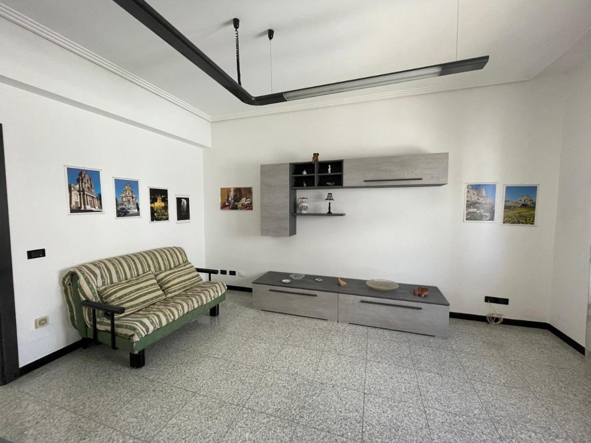 Ferienwohnung Vincenti'S House Comiso Exterior foto